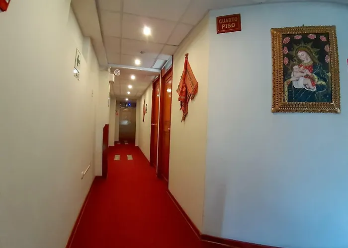 Hotel Salones Del Inca 2*