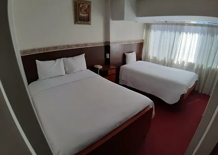 Salones Del Inca Hotel 2*